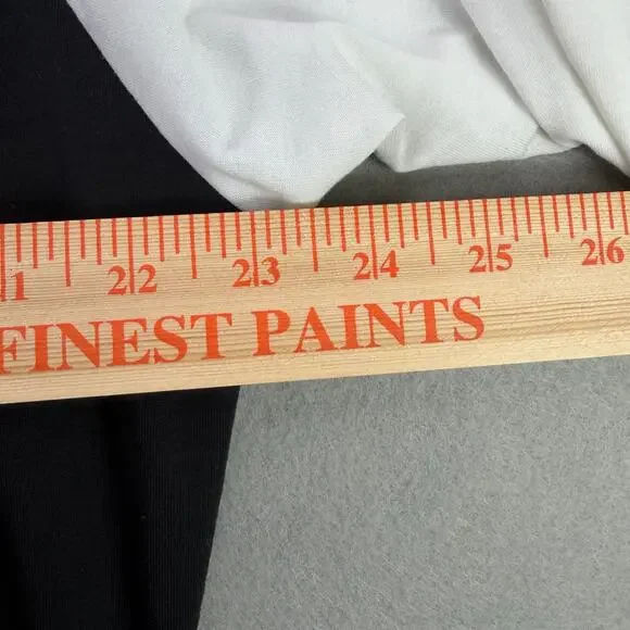 LuLaRoe We Bare Bears Yin Yang Raglan T-Shirt Black/White Women’s 2XL - Picture 10 of 10